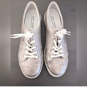 Josef Seibel gum sole leather metallic sneaker in platinum
